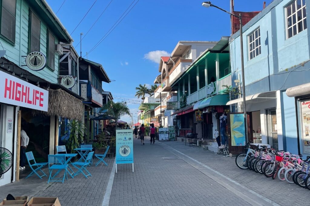 Guide to San Ignacio, Belize - Where Eat, Stay & Play